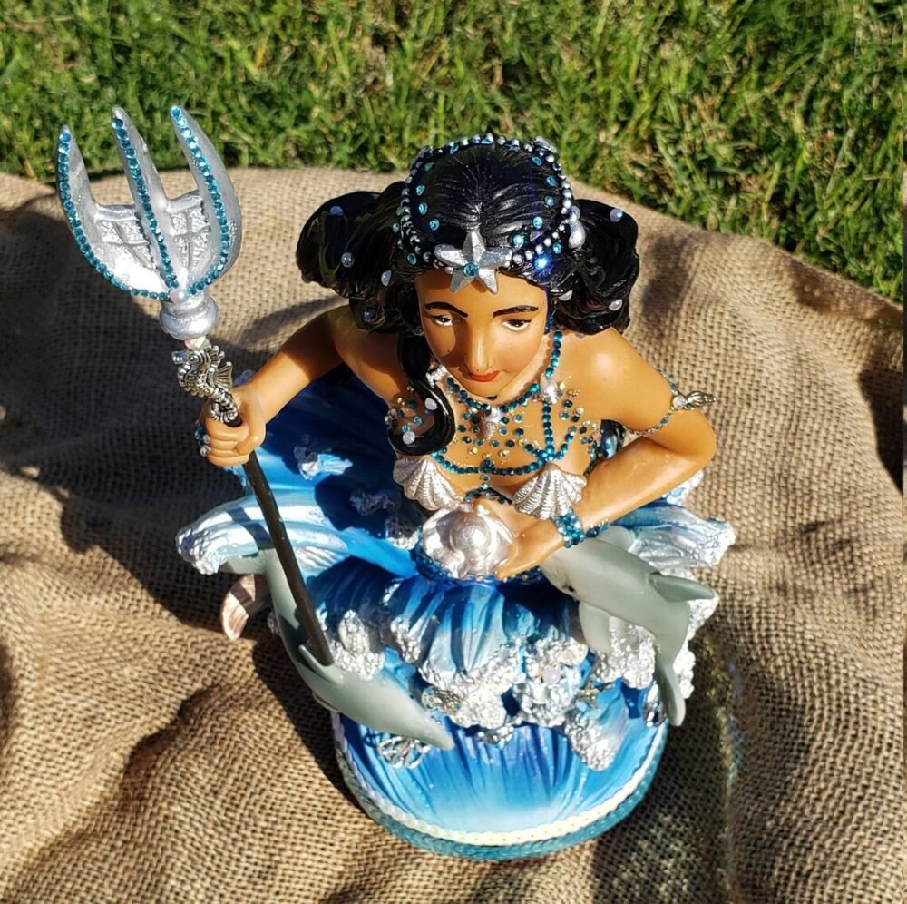 YEMAYA with mermaid tail statue 12" - Image 3