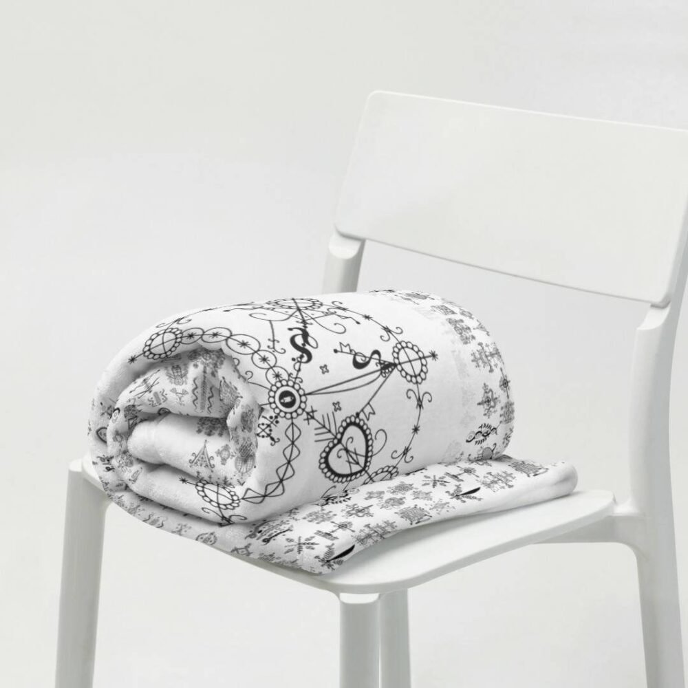 MINOKAN Throw Blanket - Image 7